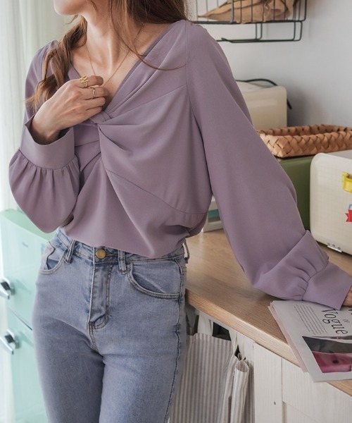 Diosfront（ディオスフロント）の「パフスリーブVネックブラウス（シャツ/ブラウス・レディース・ホワイト/ブラック/ブルーグレー/ピンク・M/L）」の22枚目の写真