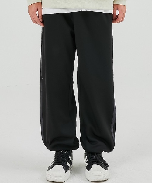 crump（クランプ）の「【crump 】2ラインジョガーパンツ（その他パンツ・レディース・ブラック×グレー/バーガンディー・X-LARGE/LARGE/MEDIUM/SMALL）」の3枚目の写真