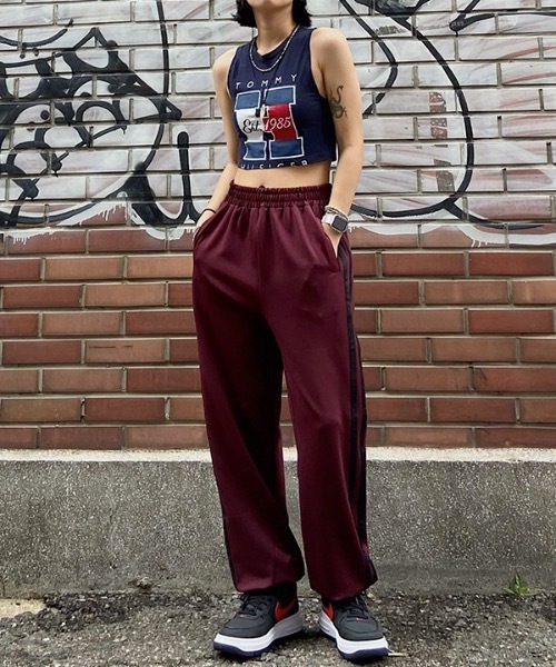 crump（クランプ）の「【crump 】2ラインジョガーパンツ（その他パンツ・レディース・ブラック×グレー/バーガンディー・X-LARGE/LARGE/MEDIUM/SMALL）」の10枚目の写真