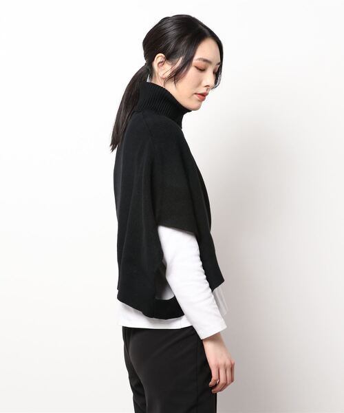 y/m by misato（イムバイミサト）の「アシンメトリータートルベスト（ニット/セーター・レディース・ブラウン/ブラック/アイボリー・FREE）」の9枚目の写真