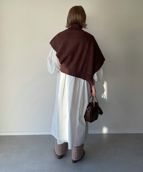 y/m by misato（イムバイミサト）の「アシンメトリータートルベスト（ニット/セーター・レディース・ブラウン/ブラック/アイボリー・FREE）」の20枚目の写真