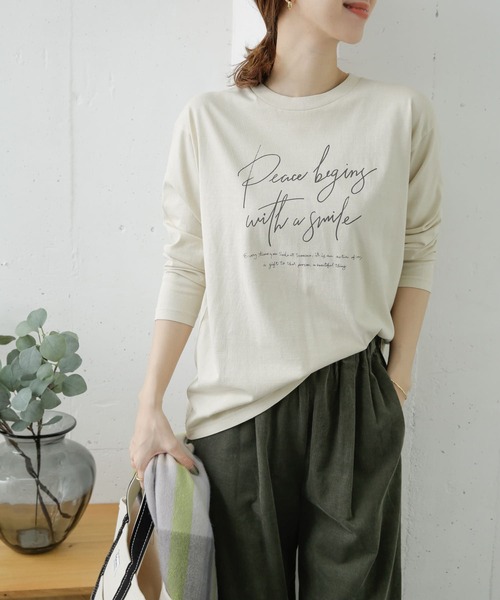 URBAN RESEARCH DOORS(アーバンリサーチドアーズ)の「PEACE BEGINGプリントTシャツ(Tシャツ/カットソー・レディース・チャコールグレー/カーキ/ライトベージュ・ONE)」の8枚目の写真