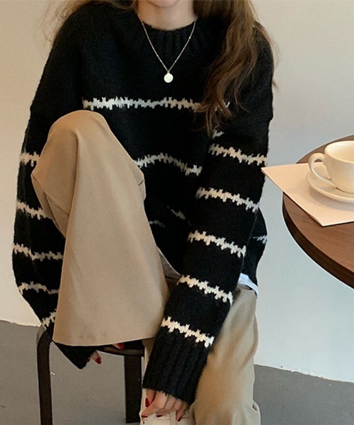 HALEY PESCA（ヘーリーペスカ）の「HALEY PESCA/ルーズシルエット ラインニット（ニット/セーター・レディース・ホワイト/ブラック・FREE）」の3枚目の写真