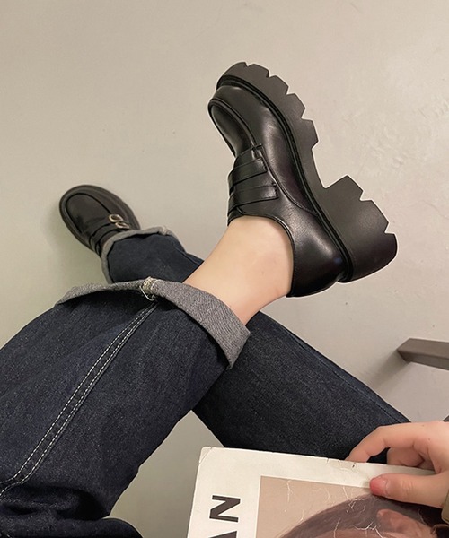 aimoha（アイモハ）の「厚底レトロローファー（ローファー・レディース・ブラウン/ブラック・22.5cm/24.0cm/24.5cm/23.5cm/23.0cm）」の7枚目の写真