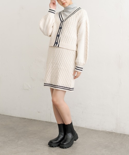 OLIVE des OLIVE(オリーブデオリーブ)の「ライン入りニットセットアップ(ワンピース・レディース・ネイビー/オフホワイト/ラベンダー・FREE)」の4枚目の写真