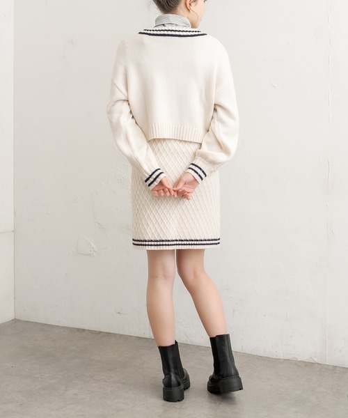 OLIVE des OLIVE(オリーブデオリーブ)の「ライン入りニットセットアップ(ワンピース・レディース・ネイビー/オフホワイト/ラベンダー・FREE)」の6枚目の写真