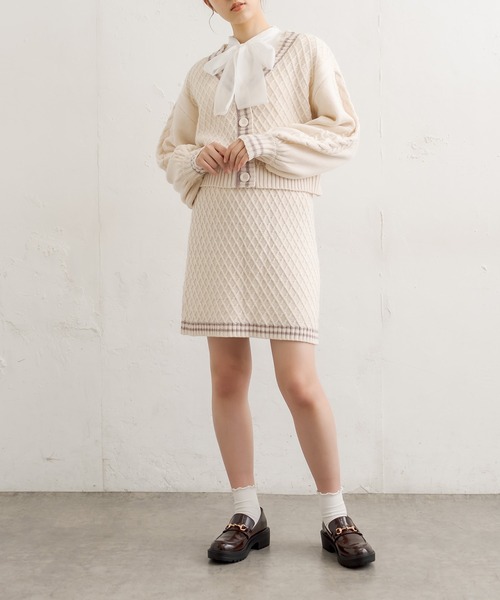 OLIVE des OLIVE(オリーブデオリーブ)の「ライン入りニットセットアップ(ワンピース・レディース・ネイビー/オフホワイト/ラベンダー・FREE)」の16枚目の写真