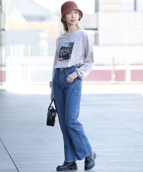 Ray BEAMS（レイビームス）の「Ray BEAMS / カーブ ステッチ デニム パンツ（デニムパンツ・レディース・ブルー系その他4・0/1）」の5枚目の写真