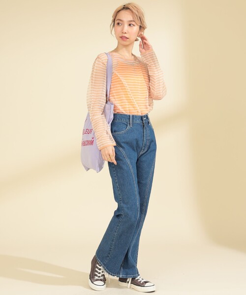 Ray BEAMS（レイビームス）の「Ray BEAMS / カーブ ステッチ デニム パンツ（デニムパンツ・レディース・ブルー系その他4・0/1）」の19枚目の写真