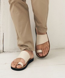 親指リングトングサンダル