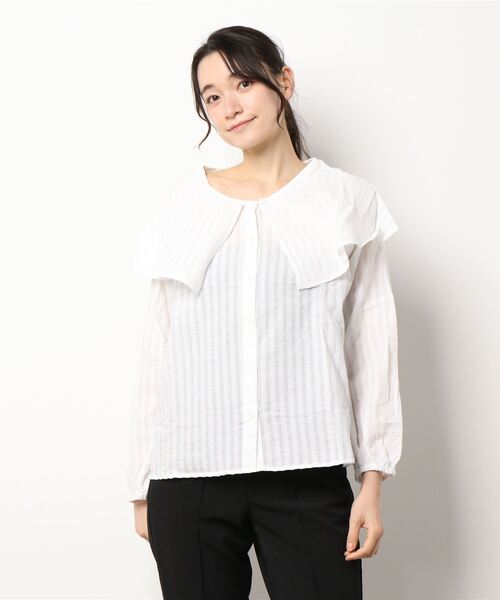 Samansa Mos2(サマンサ モスモス)の「ドビーフリル襟ブラウス(シャツ/ブラウス・レディース・グレー/オフホワイト/サックスブルー・フリ-)」の4枚目の写真