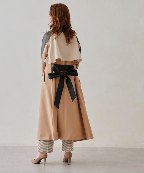 Chez toi（シェトワ）の「異素材バイカラートレンチコート（トレンチコート・レディース・ブラック/ベージュ/ブルー・FREE）」の9枚目の写真