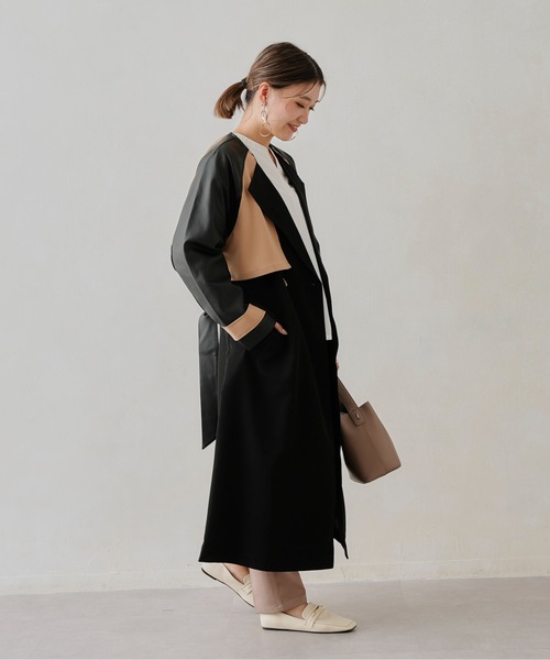 Chez toi（シェトワ）の「異素材バイカラートレンチコート（トレンチコート・レディース・ブラック/ベージュ/ブルー・FREE）」の22枚目の写真