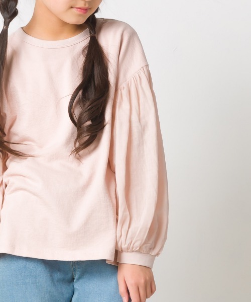 OMNES(オムネス)の「キッズ スラブコットン袖ボリューム長袖Tシャツ ロンT(Tシャツ/カットソー・キッズ・ネイビー/ピンク/アイボリー/キャメル/グレイッシュブルー・100/110/120/130/140)」の18枚目の写真