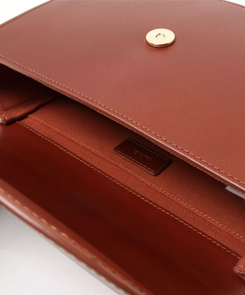 A.P.C.（アーペーセー）の「SAC GENEVE（ショルダーバッグ・レディース・ブラウン/ブラック・ONESIZE）」の4枚目の写真