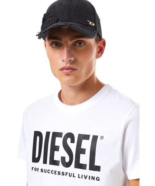 DIESEL（ディーゼル）の「メンズ Tシャツ スリムフィット ロゴ（Tシャツ/カットソー・メンズ・ホワイト/ブラック・LARGE/SMALL/X-SMALL/XX-LARGE/X-LARGE/MEDIUM/XXX-LARGE）」の4枚目の写真