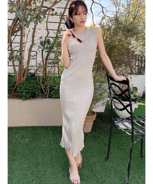 RESEXXY(リゼクシー)の「バックオープンリブニットワンピース(ワンピース・レディース・ブラック/ベージュ/ピンク/グリーン・SMALL/MEDIUM)」の15枚目の写真