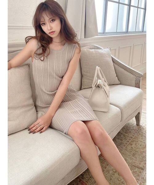 RESEXXY(リゼクシー)の「バックオープンリブニットワンピース(ワンピース・レディース・ブラック/ベージュ/ピンク/グリーン・SMALL/MEDIUM)」の21枚目の写真