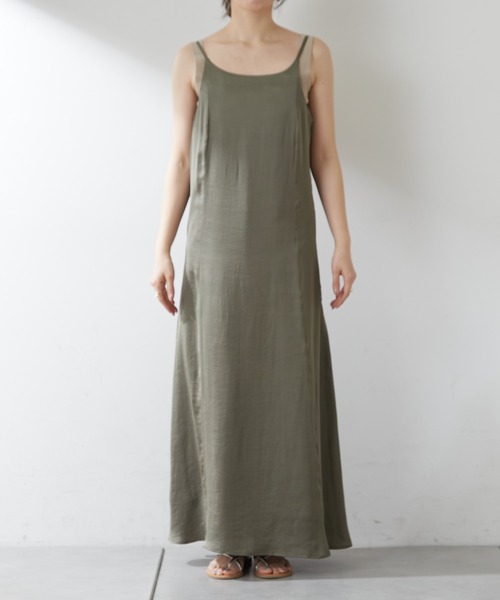 SHENERY（シーナリー）の「サテンマーメイドキャミドレス（ドレス・レディース・カーキ・38/36）」の16枚目の写真