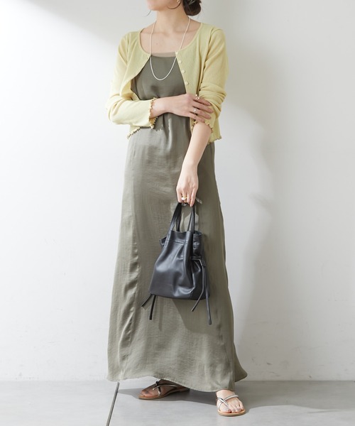 SHENERY（シーナリー）の「サテンマーメイドキャミドレス（ドレス・レディース・カーキ・38/36）」の2枚目の写真