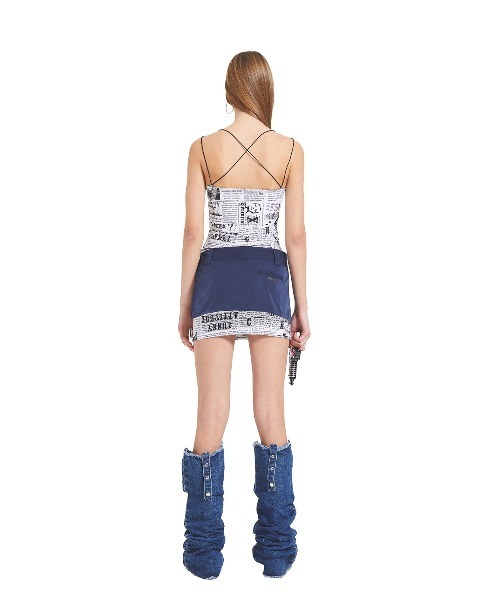 CRANK（クランク）の「A'GEM/9 × .kom『CRANK/クランク』NEWSPAPER SLIM DRESS/ニュースペーパー総柄 スリムワンピース（ワンピース・レディース・ホワイト/ブラック・S/M）」の5枚目の写真