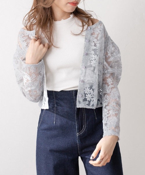 OLIVE des OLIVE（オリーブデオリーブ）の「花刺繍オーガンジープルオーバー（シャツ/ブラウス・レディース・オフホワイト/ブラック/ライトグレー・FREE）」の3枚目の写真