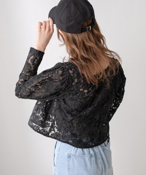 OLIVE des OLIVE（オリーブデオリーブ）の「花刺繍オーガンジープルオーバー（シャツ/ブラウス・レディース・オフホワイト/ブラック/ライトグレー・FREE）」の6枚目の写真
