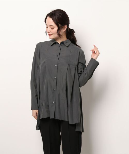 Te chichi（テチチ）の「バックプリーツチュニックシャツ（シャツ/ブラウス・レディース・ベージュ/オフホワイト/チャコール・ﾌﾘ-）」の7枚目の写真