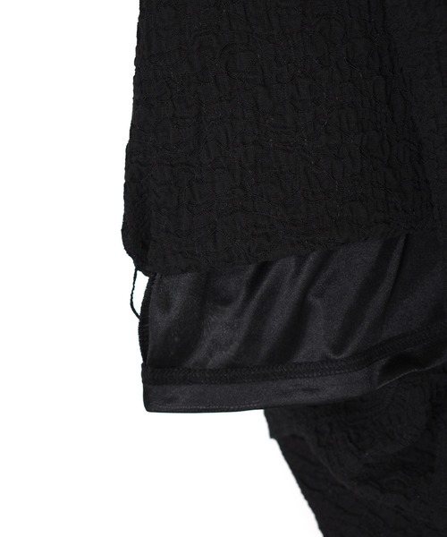 w closet（ダブルクローゼット）の「凸凹ジャガードマーメイドスカート（スカート・レディース・オフホワイト/ブルー/ブラック・FREE）」の4枚目の写真