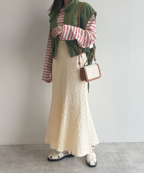 w closet（ダブルクローゼット）の「凸凹ジャガードマーメイドスカート（スカート・レディース・オフホワイト/ブルー/ブラック・FREE）」の6枚目の写真