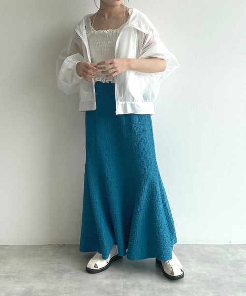 w closet（ダブルクローゼット）の「凸凹ジャガードマーメイドスカート（スカート・レディース・オフホワイト/ブルー/ブラック・FREE）」の17枚目の写真