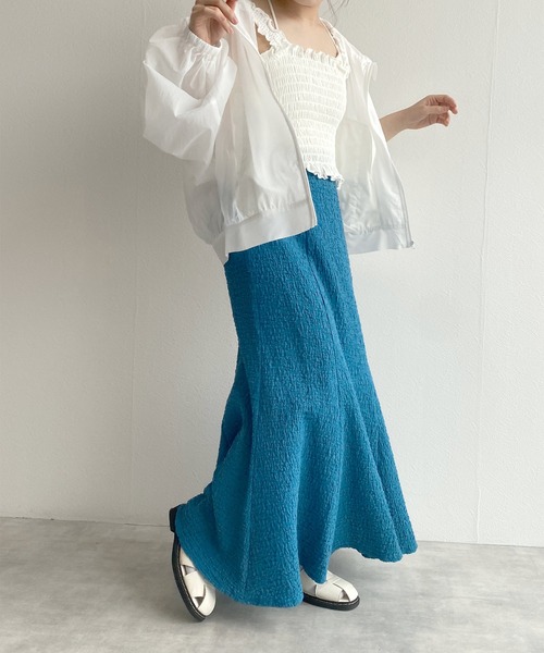 w closet（ダブルクローゼット）の「凸凹ジャガードマーメイドスカート（スカート・レディース・オフホワイト/ブルー/ブラック・FREE）」の21枚目の写真