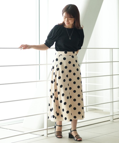 STRAWBERRY-FIELDS（ストロベリーフィールズ）の「セレーナドット　スカート（スカート・レディース・ブラック/ベージュ・2）」の6枚目の写真