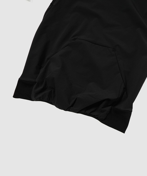 11 by Boris Bidjan Saberi （ ボリスビジャンサベリ）の「H1B（パーカー・メンズ・ブラック・S/M/L/XL）」の7枚目の写真