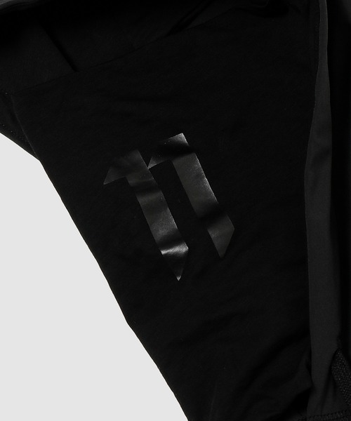 11 by Boris Bidjan Saberi （ ボリスビジャンサベリ）の「H1B（パーカー・メンズ・ブラック・S/M/L/XL）」の5枚目の写真