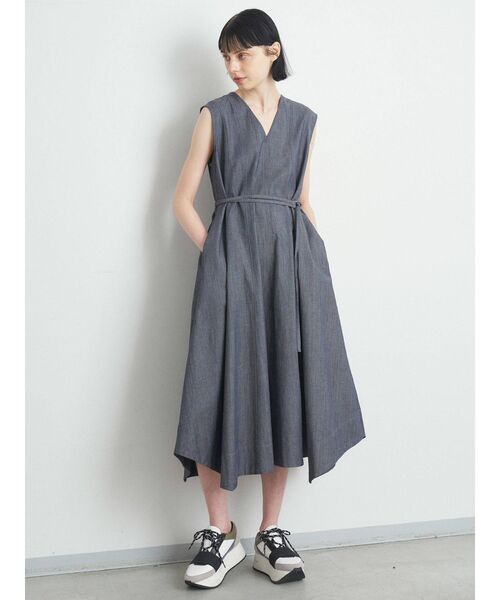 ELENDEEK（エレンディーク）の「イレギュラーヘムテントワンピース（ワンピース・レディース・ブラック/ベージュ/インディゴブルー/ラベンダー・01/02）」の16枚目の写真