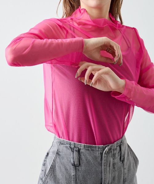 COLONY 2139（コロニートゥーワンスリーナイン）の「【5色展開！】シアーネットメロー長袖プルオーバー（Tシャツ/カットソー・レディース・ブラック/ピンク/グリーン/オレンジ/オフホワイト・FREE）」の4枚目の写真