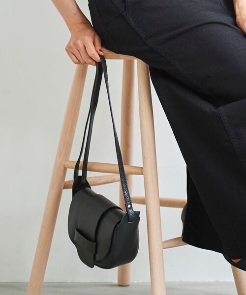 le.coeur blanc（ルクールブラン）の「HERNAN ショルダーバッグ（ショルダーバッグ・レディース・ブラック/グリーン/パープル・FREE）」の11枚目の写真