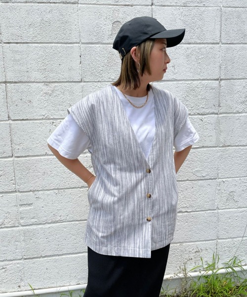 ＪＵＧＬＡＮＳ（ユグランス）の「☆ 涼しげな印象。ランダムストライプVネックベスト　T1550（ベスト・レディース・ブラック/ブルーグレー/ピンクベージュ・FREE）」の3枚目の写真
