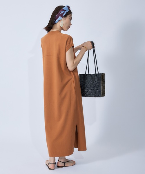 ROPE'（ロペ）の「リサイクルコットンジャージーキャップスリーブワンピース（ワンピース・レディース・ブラック/ブラウン・38）」の14枚目の写真