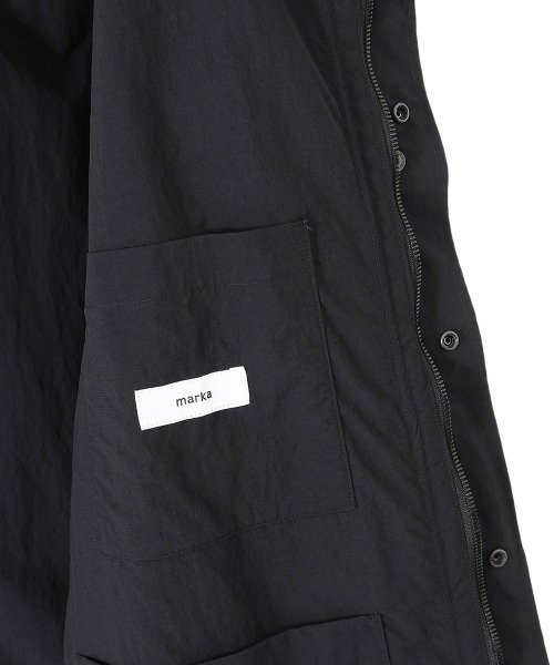 marka（マーカ）の「marka / マーカ：ECWCS JACKET - recycle nylon tusser -：M22C-04BL01C[COR]（ミリタリージャケット・メンズ・ネイビー/ブラック・2/1）」の18枚目の写真