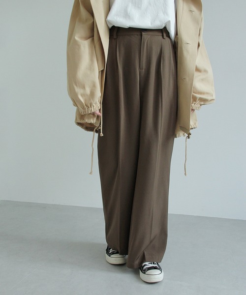 Crisp（クリスプ）の「センタープレスパンツ（チノパンツ・レディース・ベージュ/ブラウン/アイボリー・FREE）」の2枚目の写真