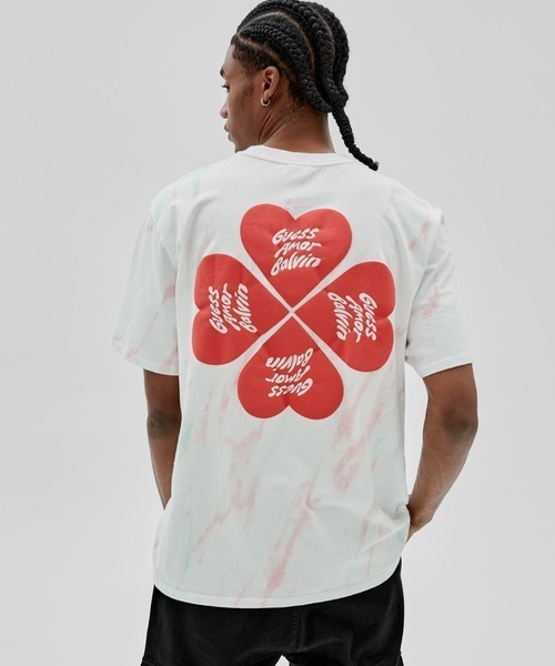 GUESS ORIGINALS(ゲスオリジナルズ)の「GUESS x J BALVIN/ゲス×ジェイバルヴィン/GO J BALVIN MARBLE T-SHIRTS(Tシャツ/カットソー・メンズ・ホワイト・L/XL/M)」の1枚目の写真