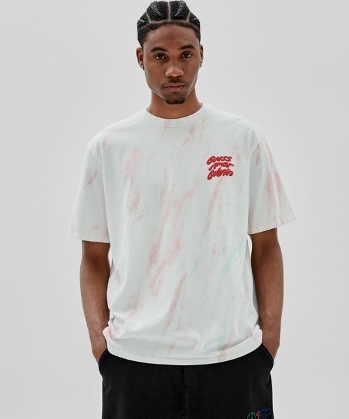 GUESS ORIGINALS(ゲスオリジナルズ)の「GUESS x J BALVIN/ゲス×ジェイバルヴィン/GO J BALVIN MARBLE T-SHIRTS(Tシャツ/カットソー・メンズ・ホワイト・L/XL/M)」の6枚目の写真