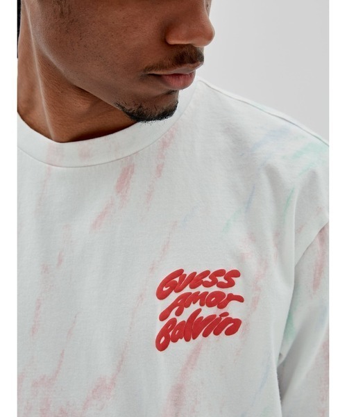 GUESS ORIGINALS(ゲスオリジナルズ)の「GUESS x J BALVIN/ゲス×ジェイバルヴィン/GO J BALVIN MARBLE T-SHIRTS(Tシャツ/カットソー・メンズ・ホワイト・L/XL/M)」の3枚目の写真