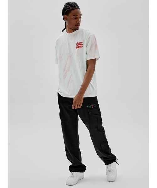 GUESS ORIGINALS(ゲスオリジナルズ)の「GUESS x J BALVIN/ゲス×ジェイバルヴィン/GO J BALVIN MARBLE T-SHIRTS(Tシャツ/カットソー・メンズ・ホワイト・L/XL/M)」の4枚目の写真