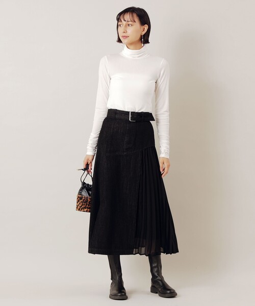 EPOCA THE SHOP（エポカザショップ）の「タートルネックカットソー（Tシャツ/カットソー・レディース・チャコールグレー/オフホワイト/ブラック・38）」の4枚目の写真