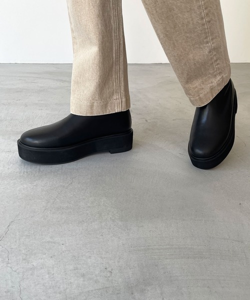 CANAL JEAN（キャナルジーン）の「El mar(エルマール) フェイクレザーバックZIPラウンドブーツ（ブーツ・レディース・ブラック・24/25/24.5/23.5）」の12枚目の写真