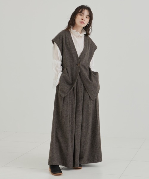 Libra Cue(リブラ キュー)の「“Vネックツイードオーバーベスト” セットアップ着用可能 トレンドのベストはルーズなシルエットと柔らかなツイード素材で(ベスト・レディース・ブラウン・FREE)」の15枚目の写真