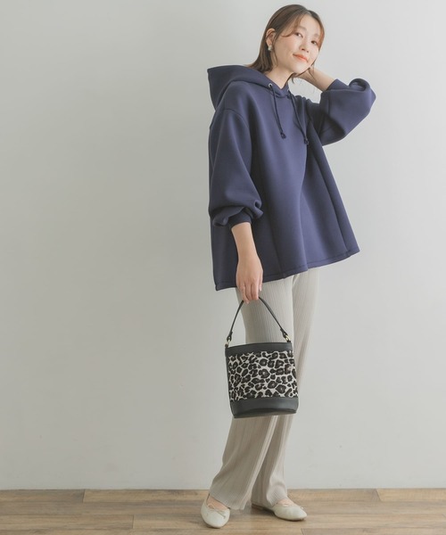 F by ROSSO（エフバイロッソ）の「F by ROSSO　Aラインダンボールパーカー（パーカー・レディース・ネイビー/カーキ/ライトベージュ・FREE）」の15枚目の写真